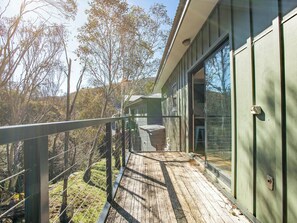 Hus – deluxe, 3 soverom (Loft-Style Lodge) | Terrasse/patio