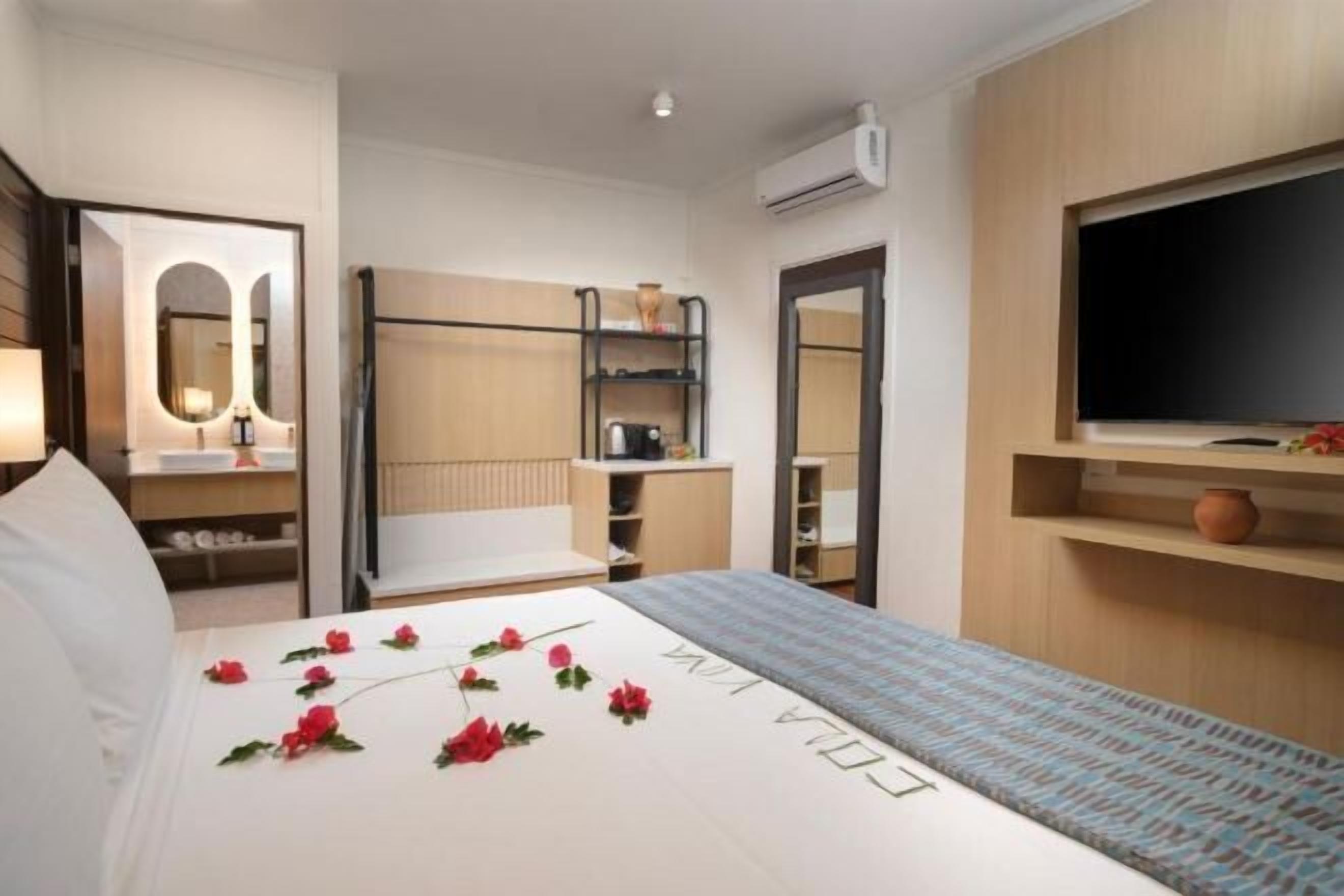 Hochwertige Bettwaren, Zimmersafe, Schreibtisch