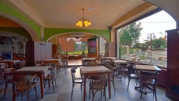 Lunch and dinner served, local cuisine