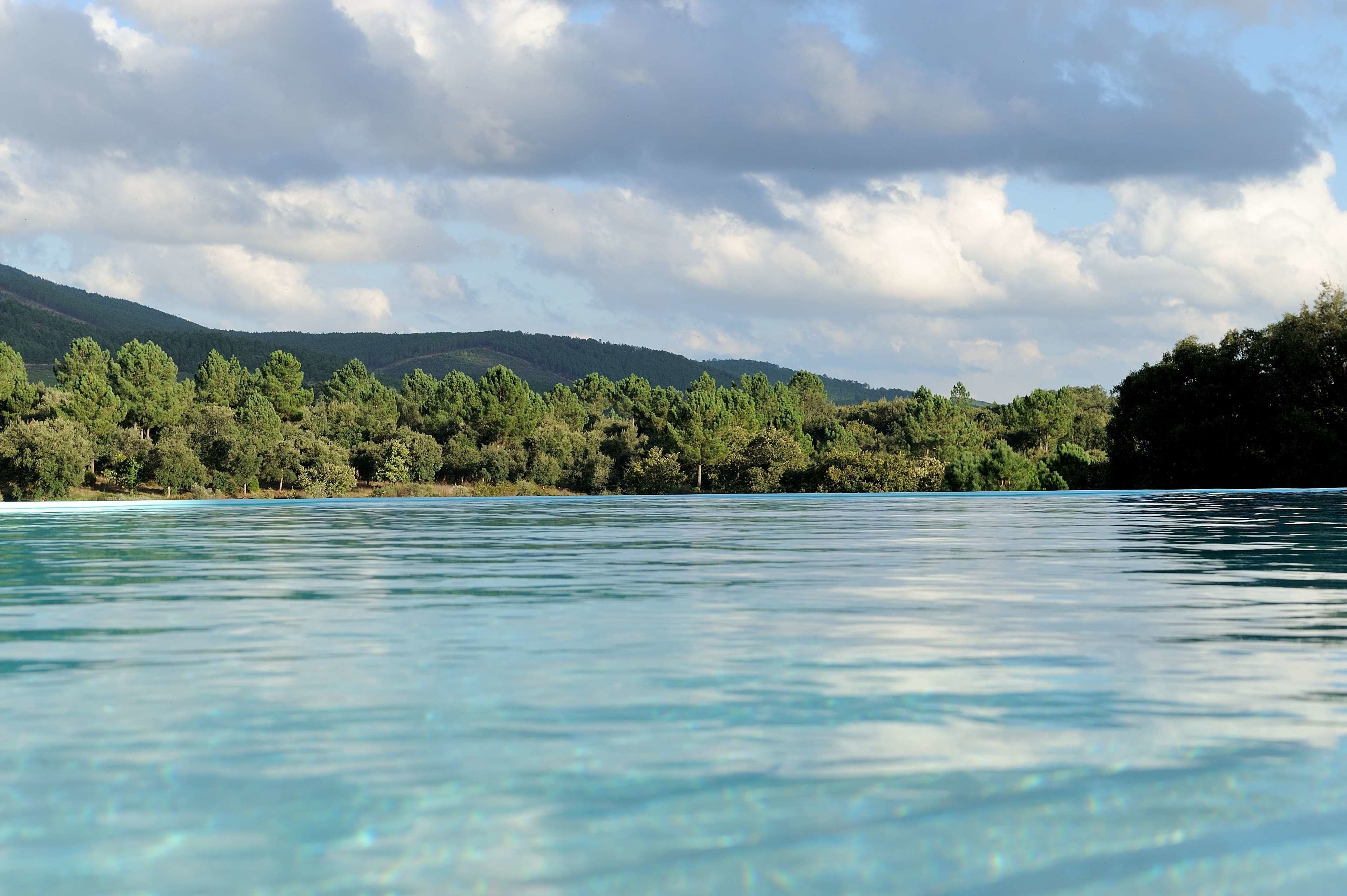 Piscine extérieure (ouverte en saison)