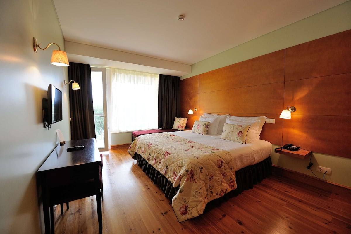 Classic Double or Twin Room, Balcony