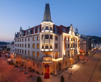 Grandhotel AMBASSADOR National House