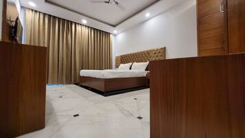 Superior Room | 1 bedroom, premium bedding, desk, free WiFi