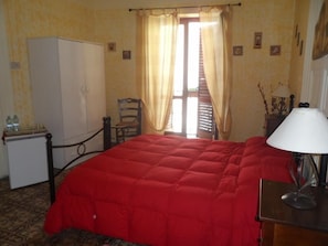 Double or Twin Room, Shared Bathroom - B&B Il Vecchio Messina (Trapani)