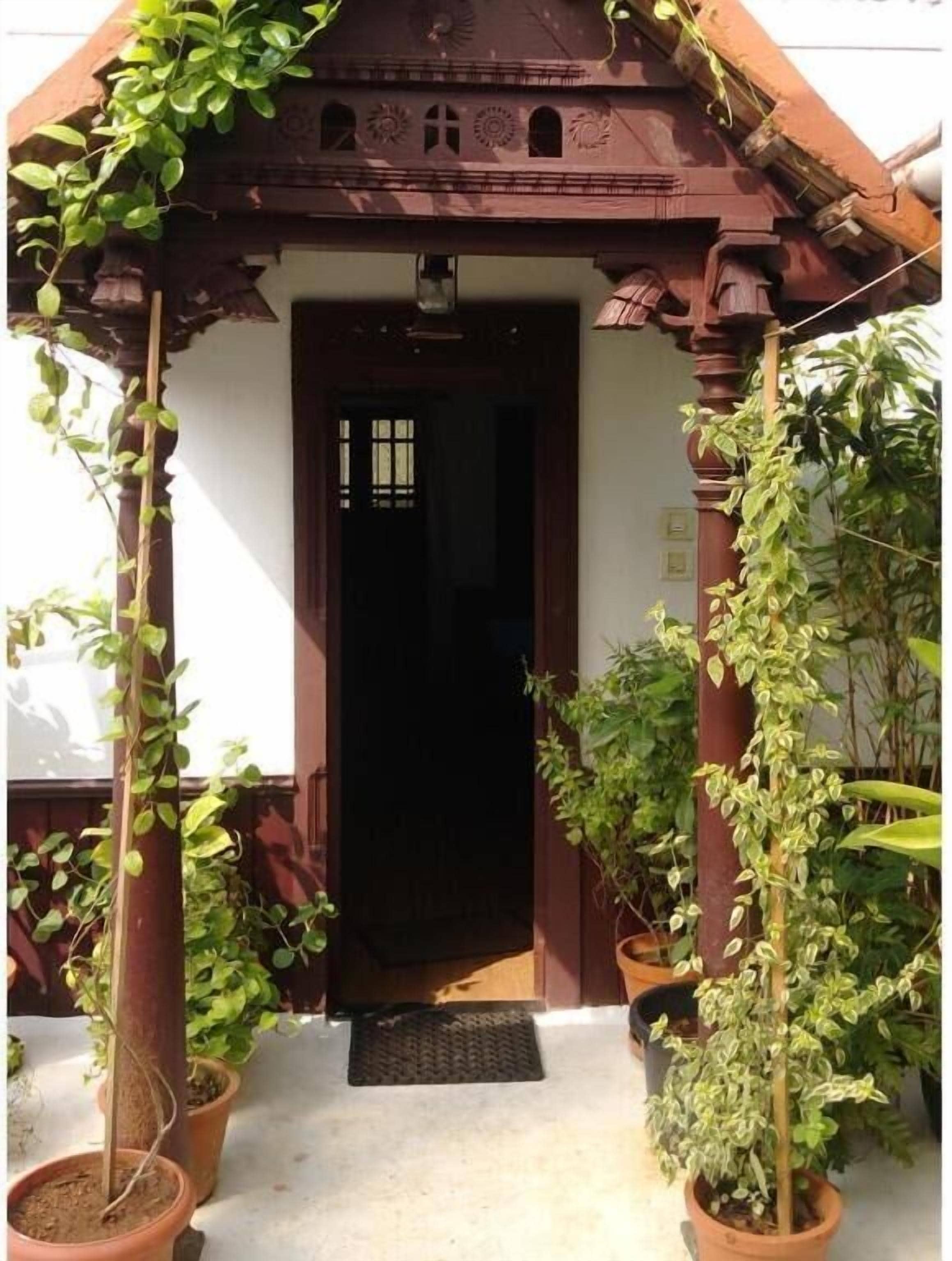 ac luxury cottage | terrace/patio