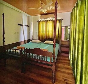 Cottage Cao cấp | Bộ đồ giường cao cấp, két bảo mật tại phòng, màn/rèm cản sáng 