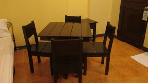 Habitació familiar | Llits addicionals i wifi gratuïta 