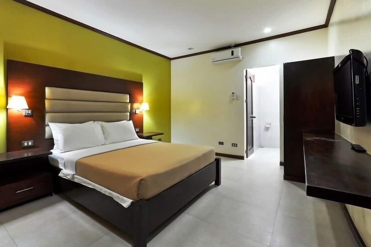 Habitación estándar, 1 cama de matrimonio | Camas supletorias y wifi gratis