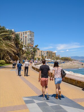 On the beach - Apartamentos La Roca Rentals (Torremolinos)