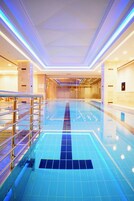 Una piscina techada