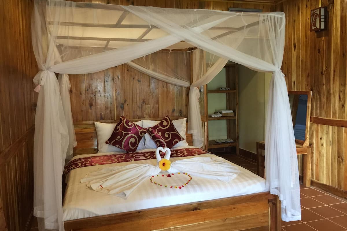 deluxe garden view bungalow | individually decorated, individually furnished, blackout curtains