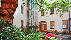 Outdoor dining - Hotel Adler (Prague)