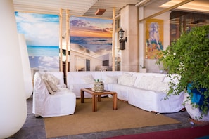 Lobby sitting area - Hotel Cavallino Bianco (Cavallino-Treporti)