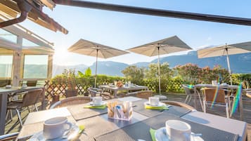 Desayuno buffet incluido todos los días