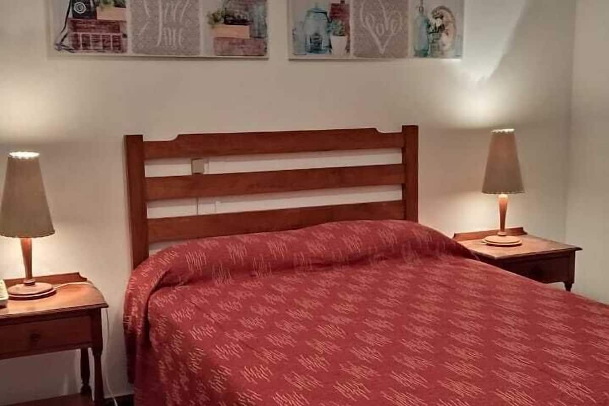 Individually furnished, bed sheets