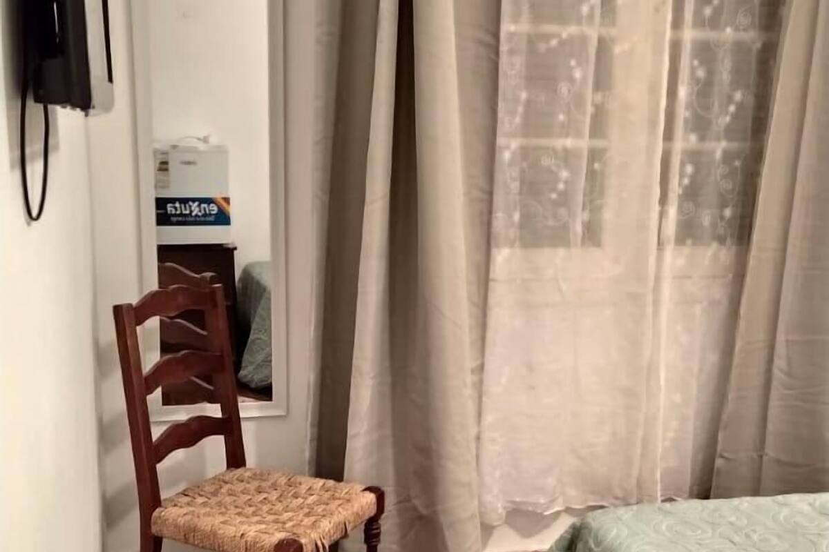 Individually furnished, bed sheets