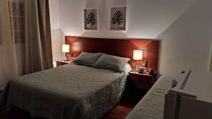 Individually furnished, bed sheets - Hotel Playa Grande (Piriapolis)