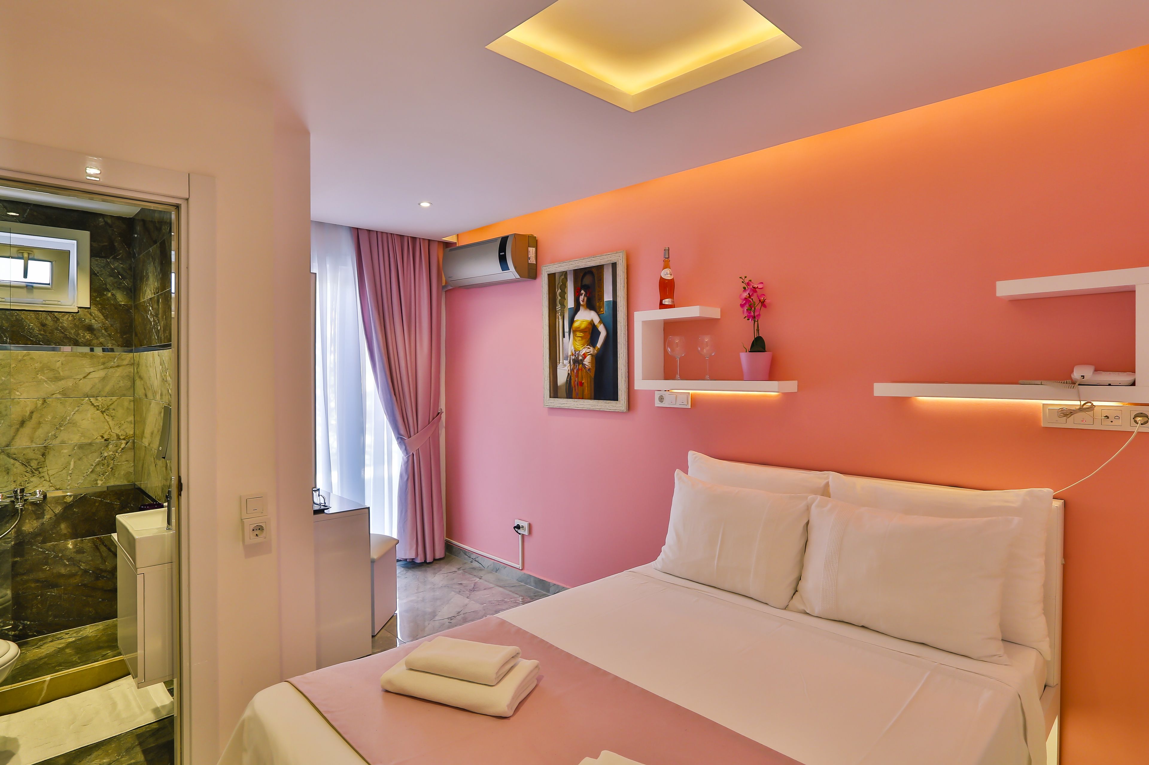 superior double room | premium bedding, minibar, desk, soundproofing