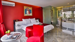 Honeymoon Suite | Premium bedding, minibar, desk, soundproofing - Hotel Bellezza Ortaköy (Istanbul)