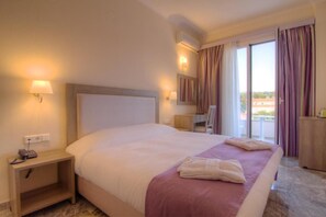 Soundproofing, free cots/infant beds, rollaway beds, WiFi