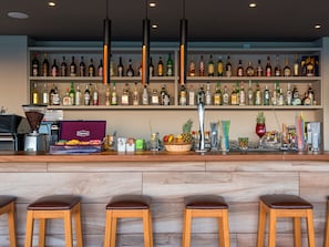 2 barer/lounger och bar på takterrassen
