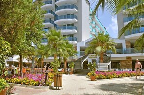 Front of property - Concordia Celes Beach Hotel - Ultra All Inclusive (Alanya)