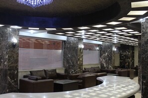 Lobby sitting area - Heliopolis Rock Residence (Cairo)