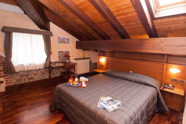 Double or Twin Room | Premium bedding, in-room safe, desk, soundproofing