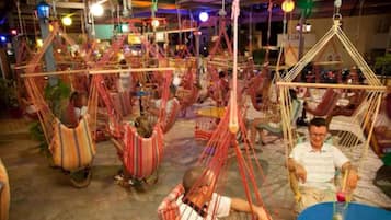 Bar (in der Unterkunft)