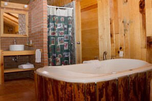 Bathroom - Cabañas El Estribo Hotel (Valle de Bravo)