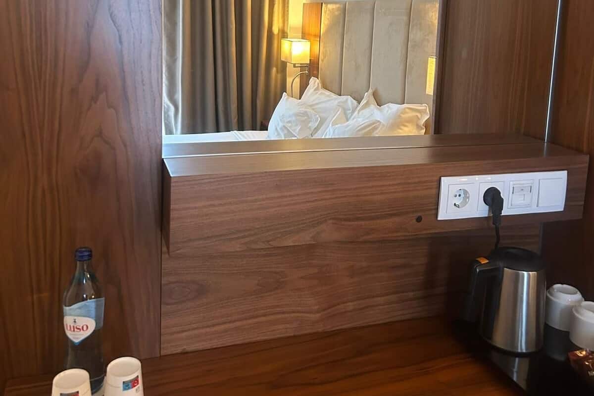 Premium Double Room | Minibar, in-room safe, desk, soundproofing