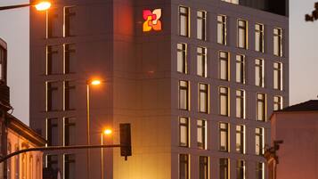 Façade de lâhĂ©bergement - soirĂ©e/nuit