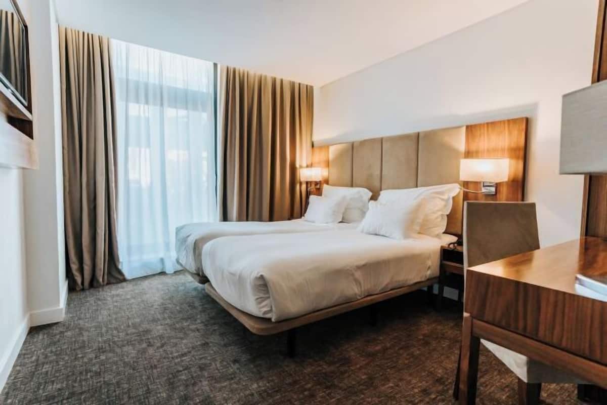 Minibar, in-room safe, desk, soundproofing