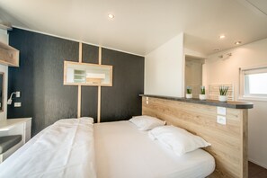 Cottage, 3 Bedrooms | 1 bedroom, in-room safe, soundproofing, free WiFi - Holiday Village Knokke (Knokke-Heist)