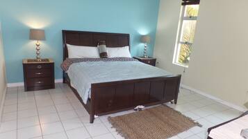 Apartment, 1 Bedroom | 1 bedroom, bed sheets