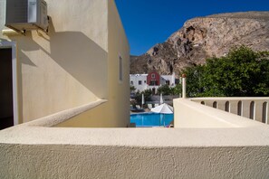 Studio (Double) | Terrace/patio - Phevos Villa (Santorini)