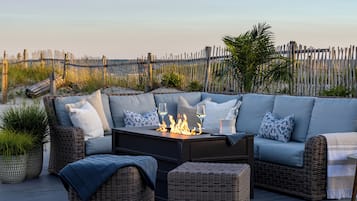 Sun deck