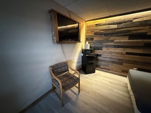 Værelse - 2 dobbeltsenge - ikke-ryger | Skrivebord, strygejern/strygebræt, gratis Wi-Fi, sengetøj