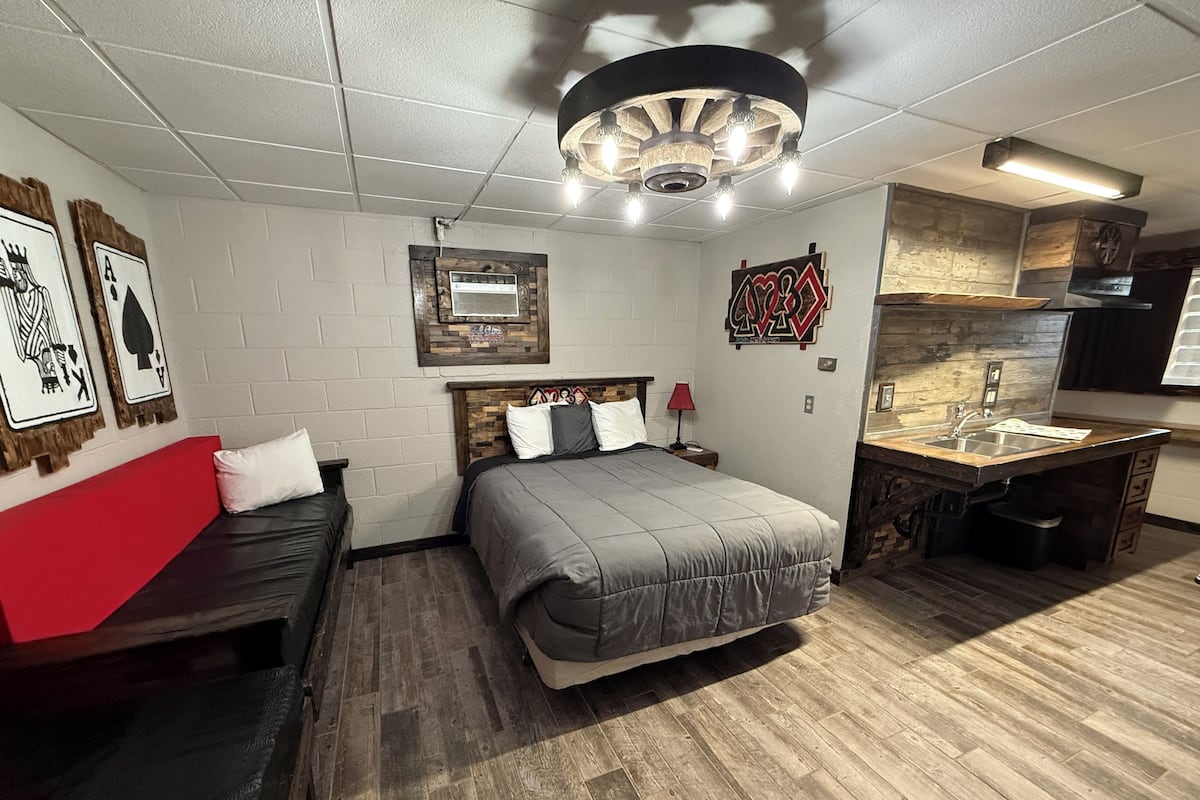Chambre, non-fumeur (1 Queen Bed & 2 Twin Beds)
