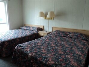 Standard Room, 2 Double Beds | In-room safe, free WiFi