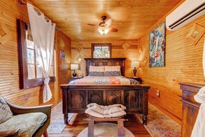 Bungalou estàndard, 1 dormitori, no fumadors (Costa Rican Bungalow) | 1 dormitori, decoració individual i planxa i posts de planxar 