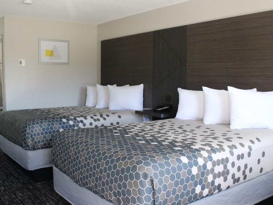 Standard Room, 2 Queen Beds, Non Smoking