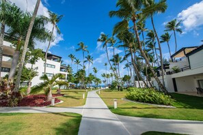Property grounds - Aligio Aparthotel & Spa (Las Terrenas)
