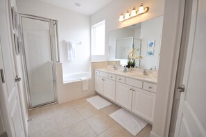 4 Bedroom Home | Bathroom | Shower, hair dryer - Solterra Resort (Davenport)