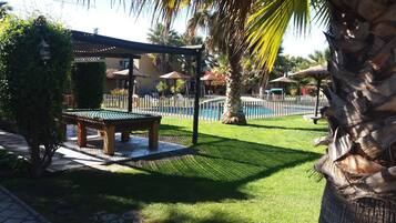 Children’s play area – outdoor