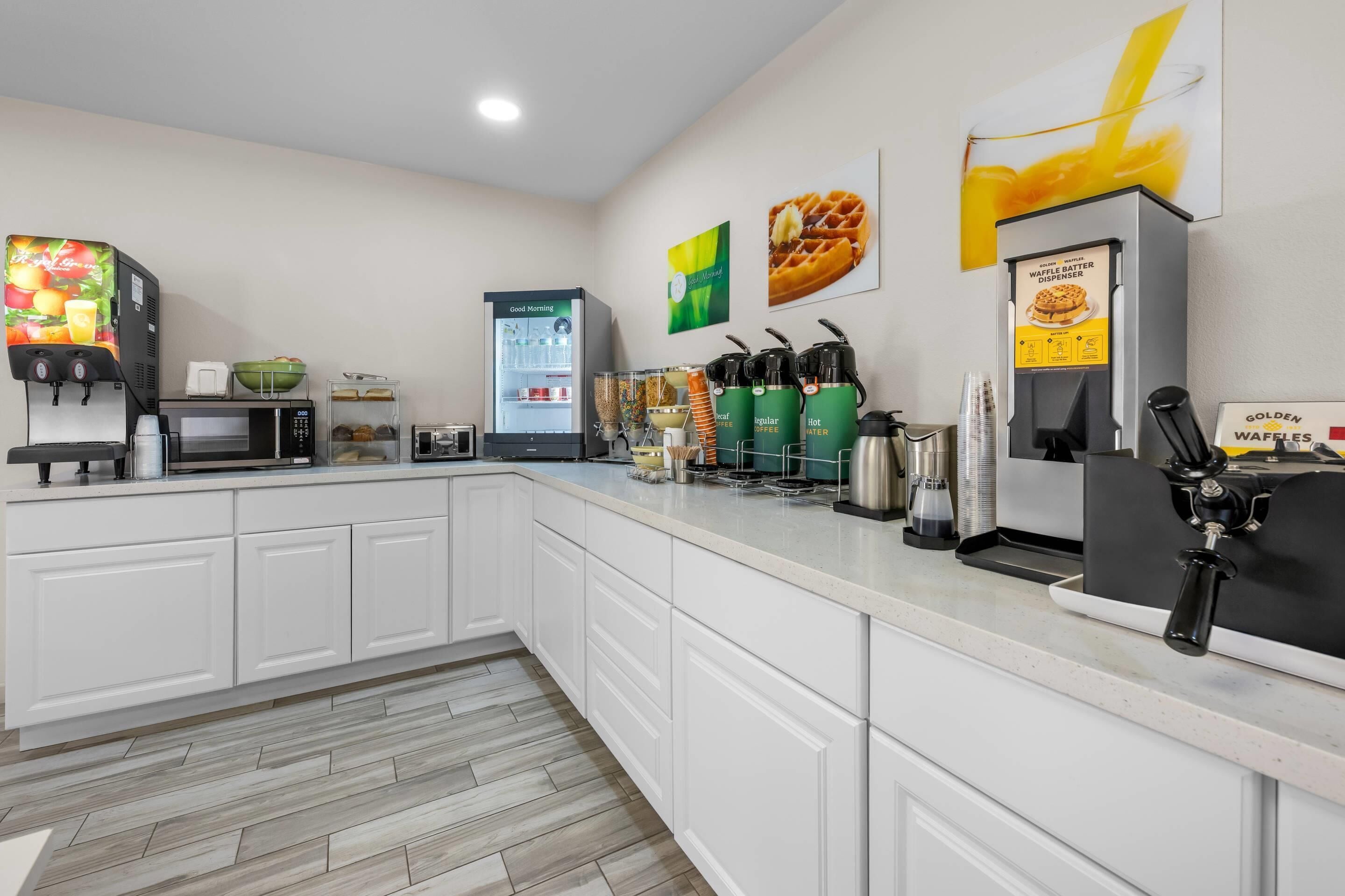 Free daily continental breakfast 