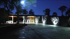 Entrée de l’hébergement
