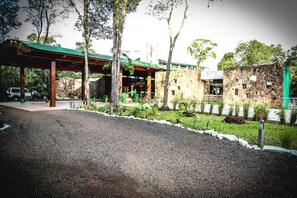 Property entrance - Rainforest Hotel & Cabañas (Puerto Iguazú)