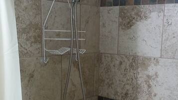 Economy Room, 1 Queen Bed | Bathroom shower