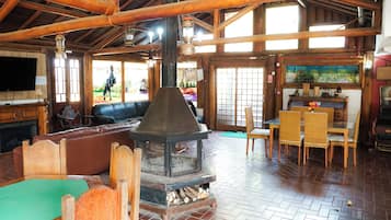 Coin salon dans le hall